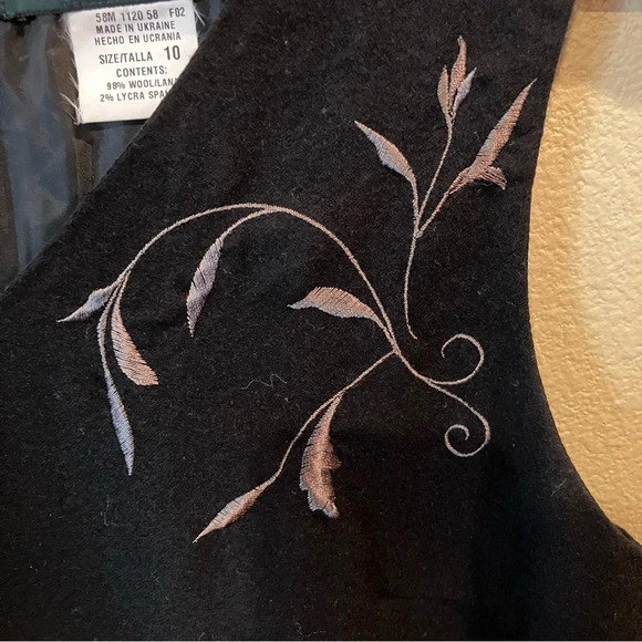 Harve Benard Embroidered Black Wool Shift Dress sz 10 Academia Preppy Vintage - Picture 3 of 13